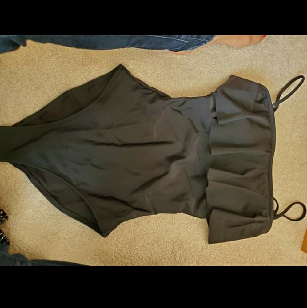 Old navy swimsuit